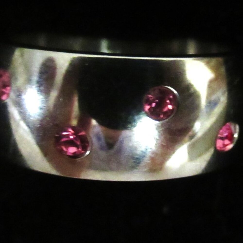 Pink-gem-studded silver broad-band ring Sz 7